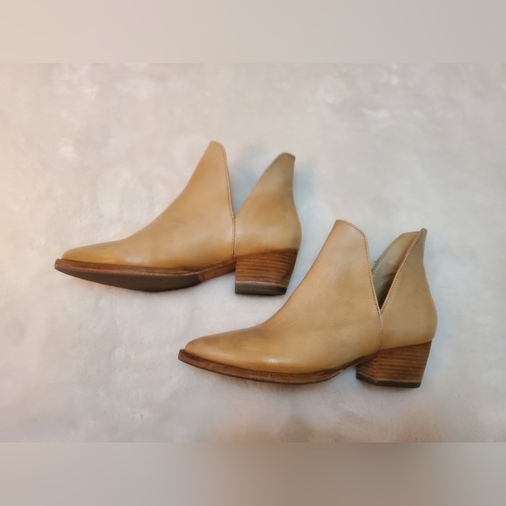 Free People Charmed Double V Ankle Boot Size 38 - Picture 4 of 12